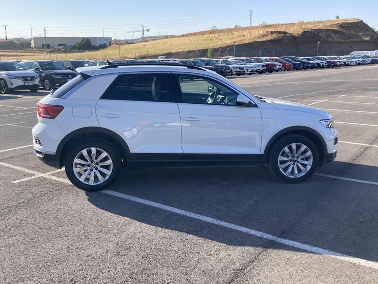 Volkswagen T-Roc Advance 2.0 TDI 85 kW (115 CV) Blanco All Terrain / Pick-up