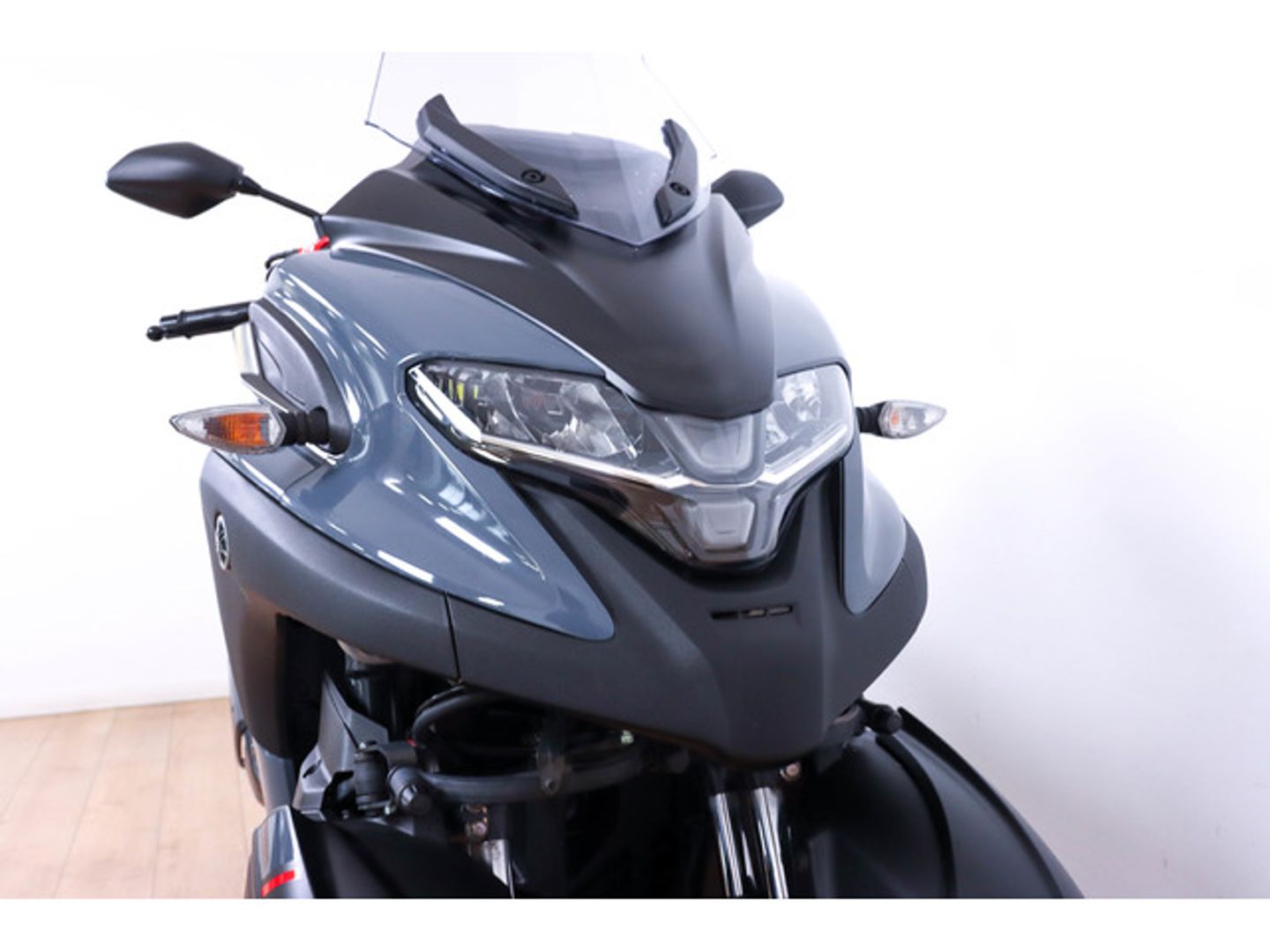 Yamaha Tricity 300 Gris Motorcycle