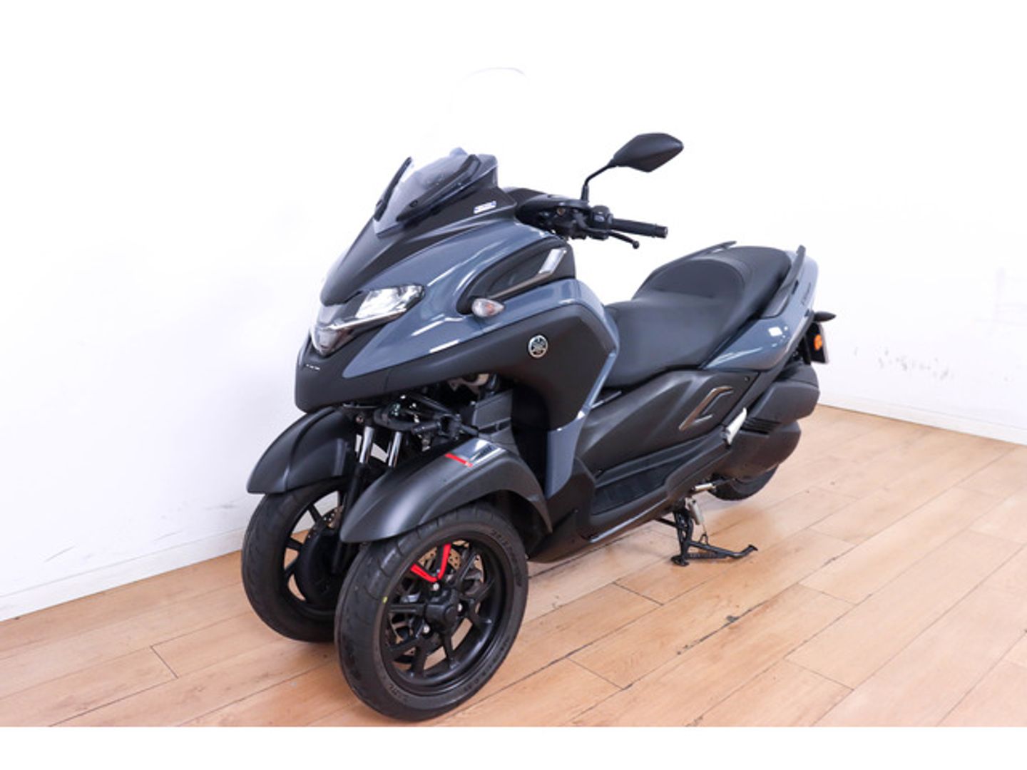 Yamaha Tricity 300 Gris Motorcycle