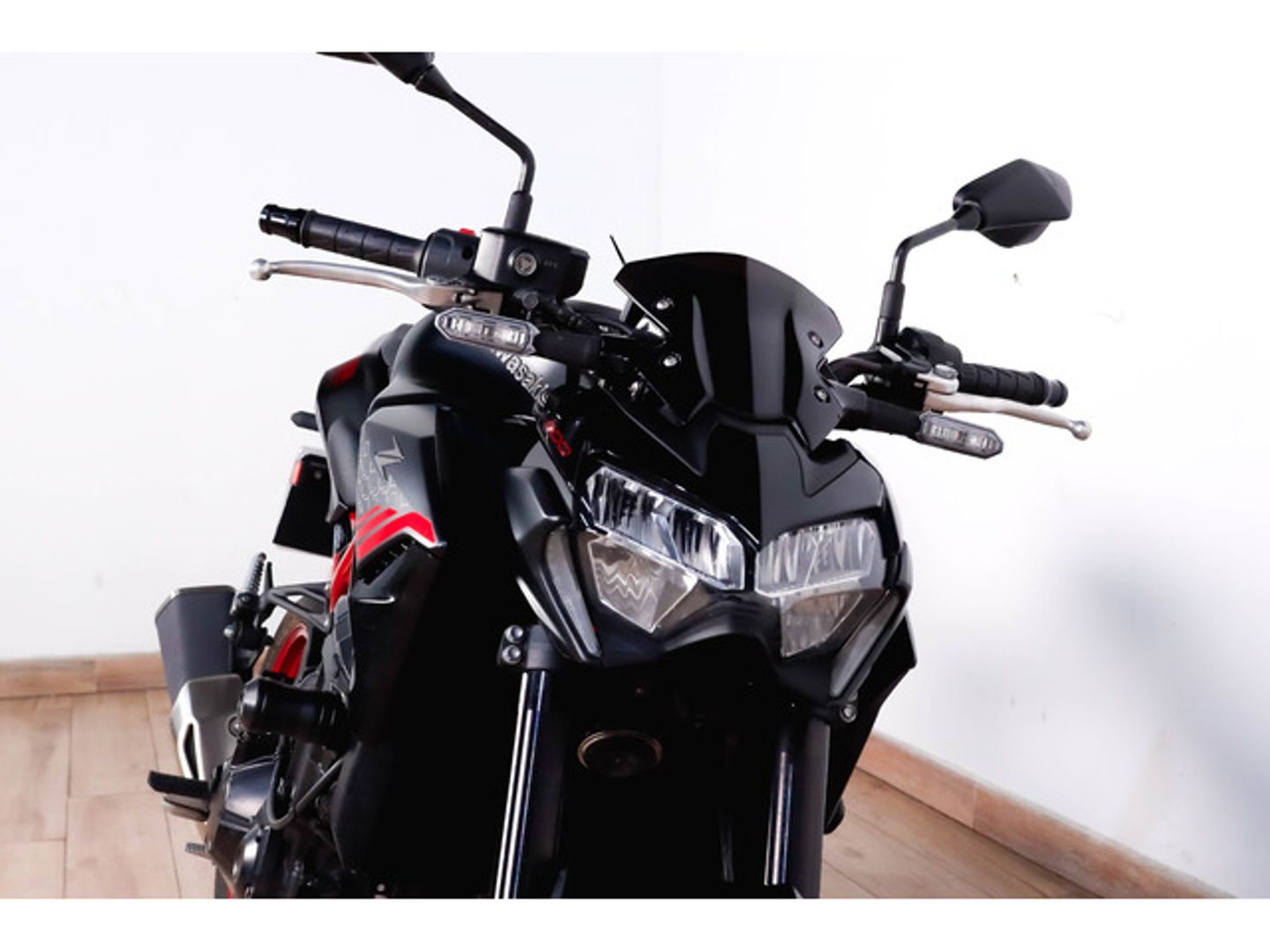 Kawasaki Z900 Negro Motorcycle