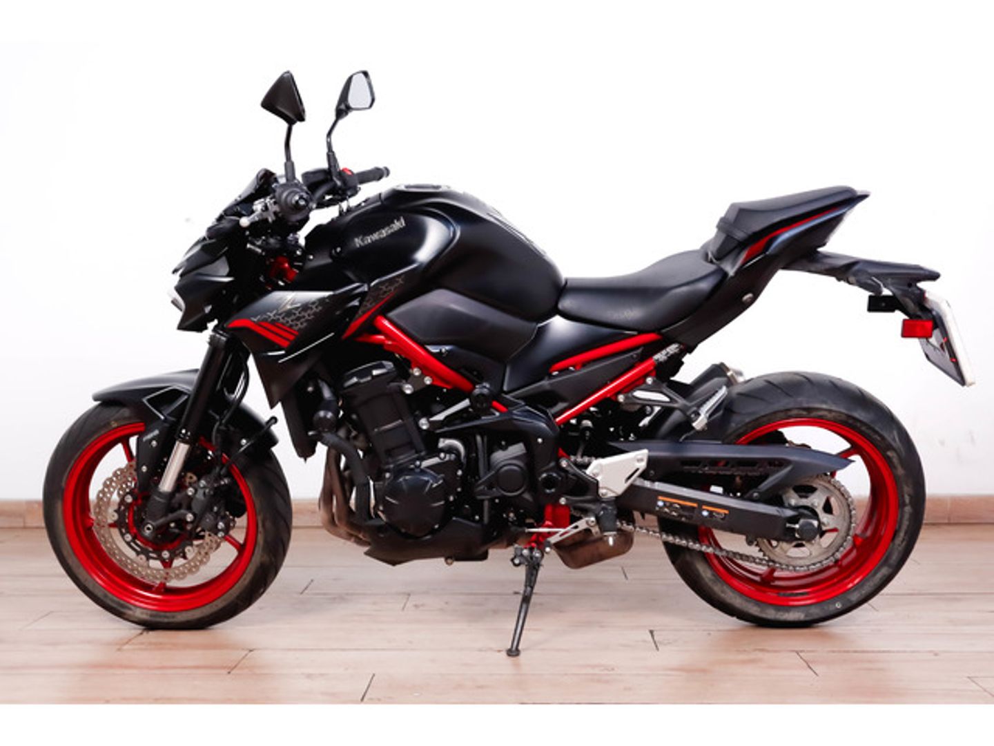 Kawasaki Z900 Negro Motorcycle