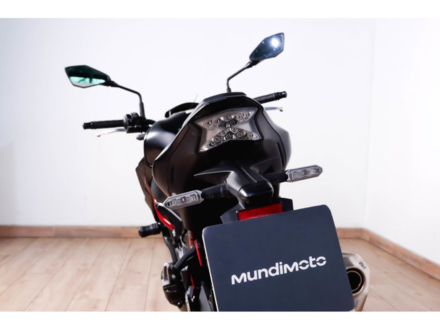 Kawasaki Z900 Negro Motorcycle