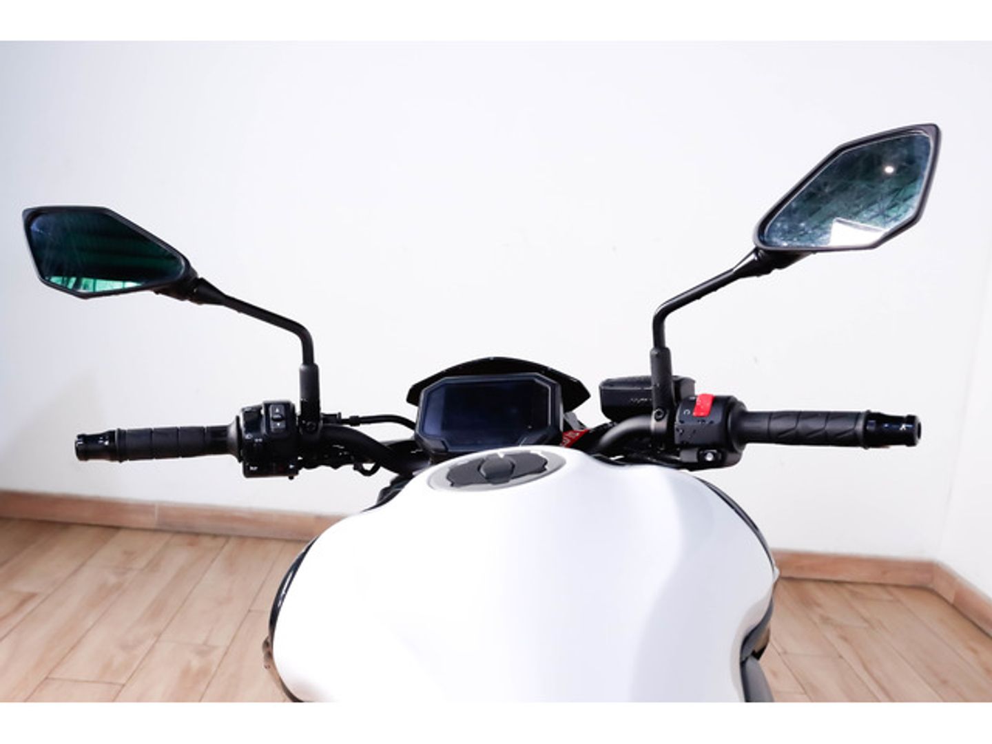 Kawasaki Z900 Negro Motorcycle