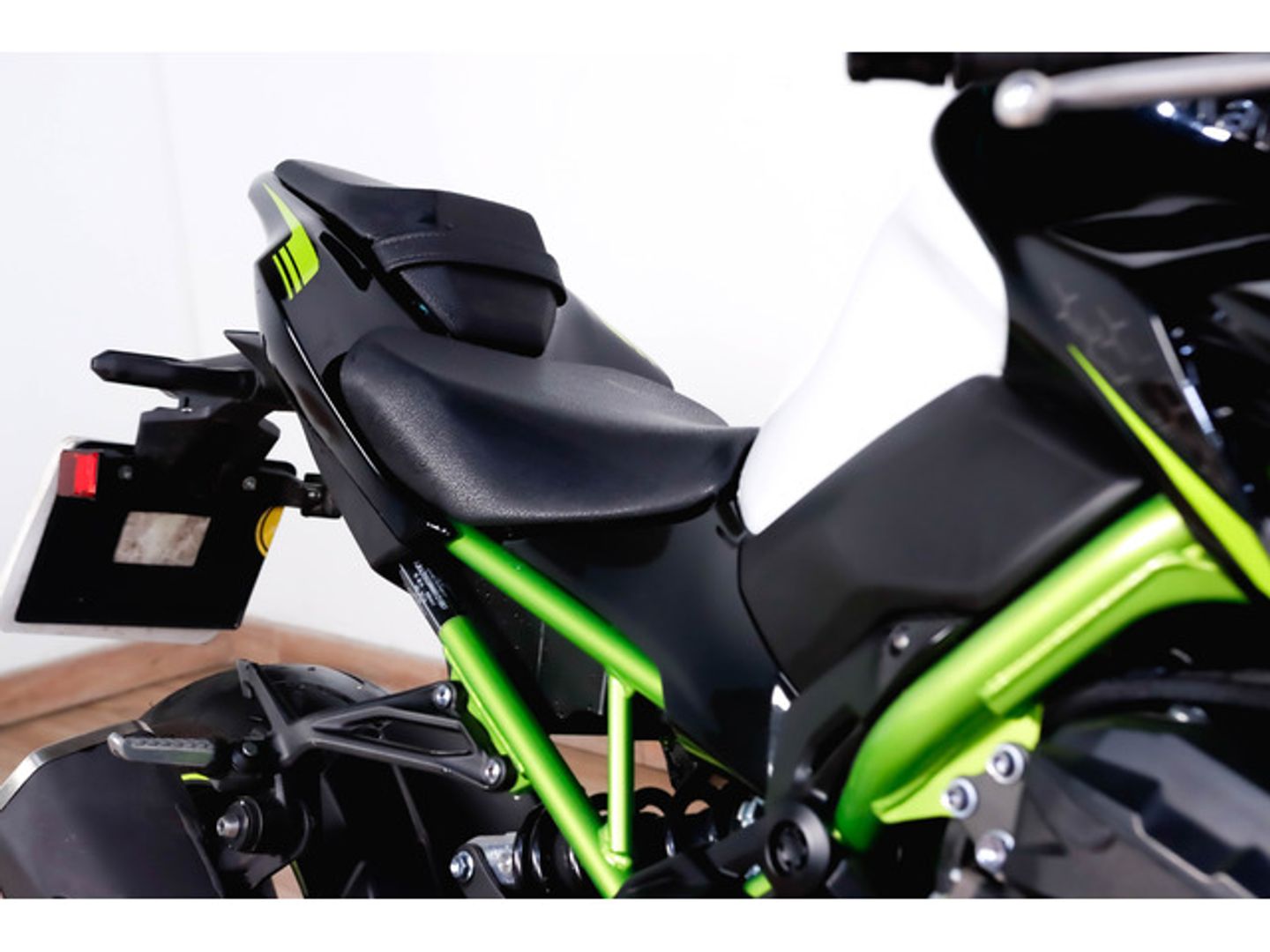 Kawasaki Z900 Negro Motorcycle