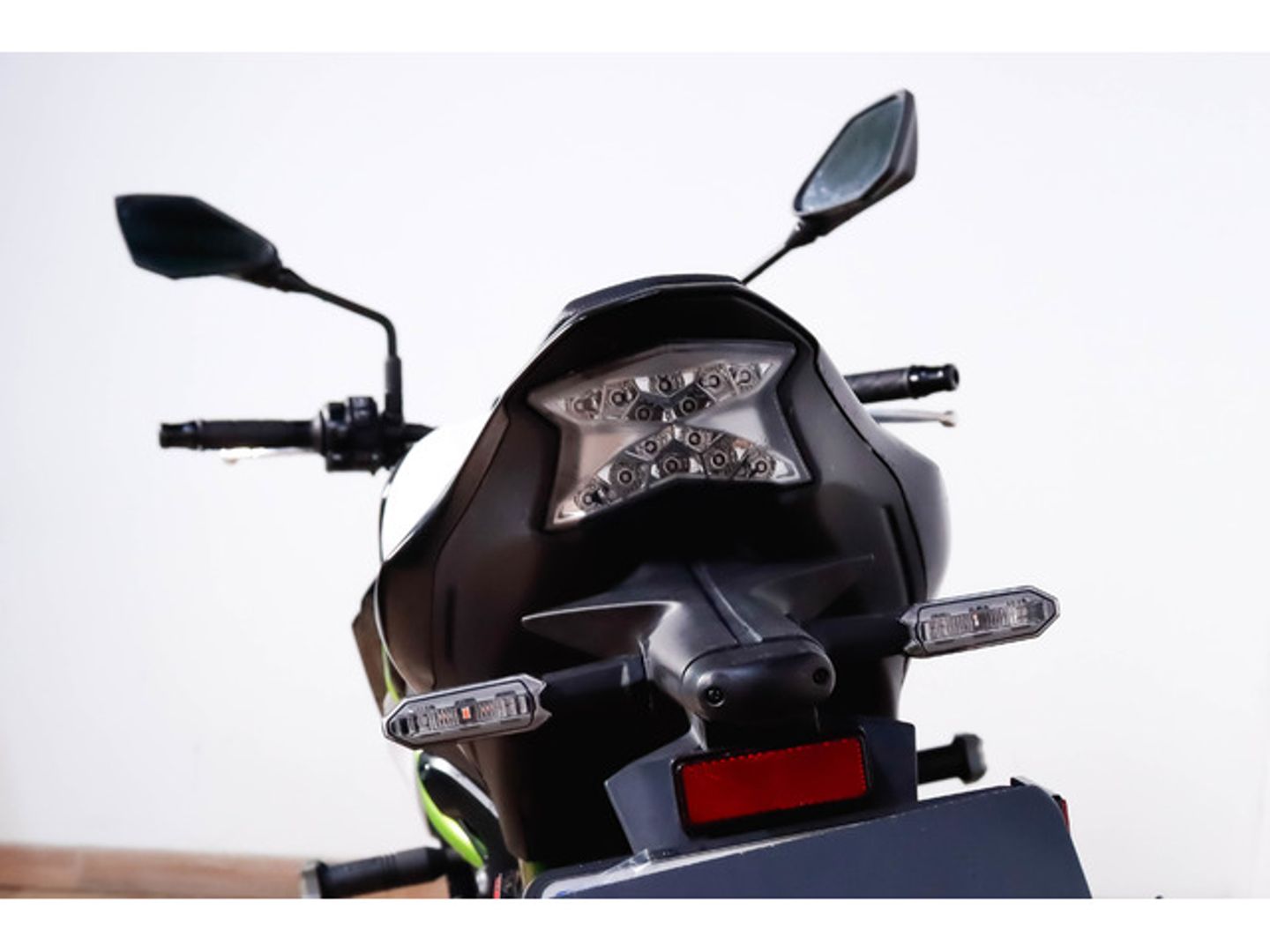 Kawasaki Z900 Negro Motorcycle