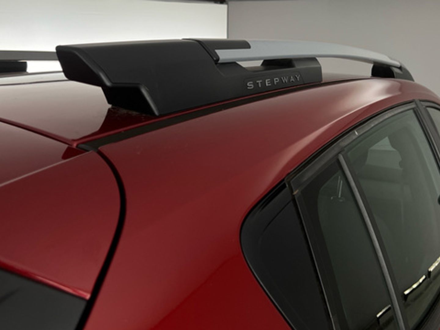 Dacia Sandero Stepway Comfort TCe 67 kW (91 CV) Rojo Sedan