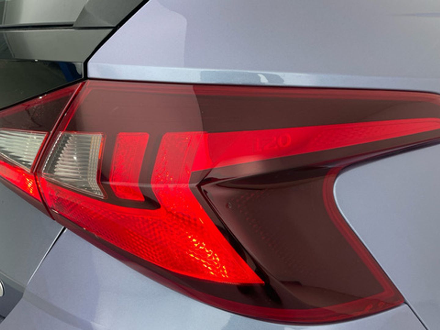 Hyundai i20 1.2 MPI Klass 62 kW (84 CV) Azul Sedan