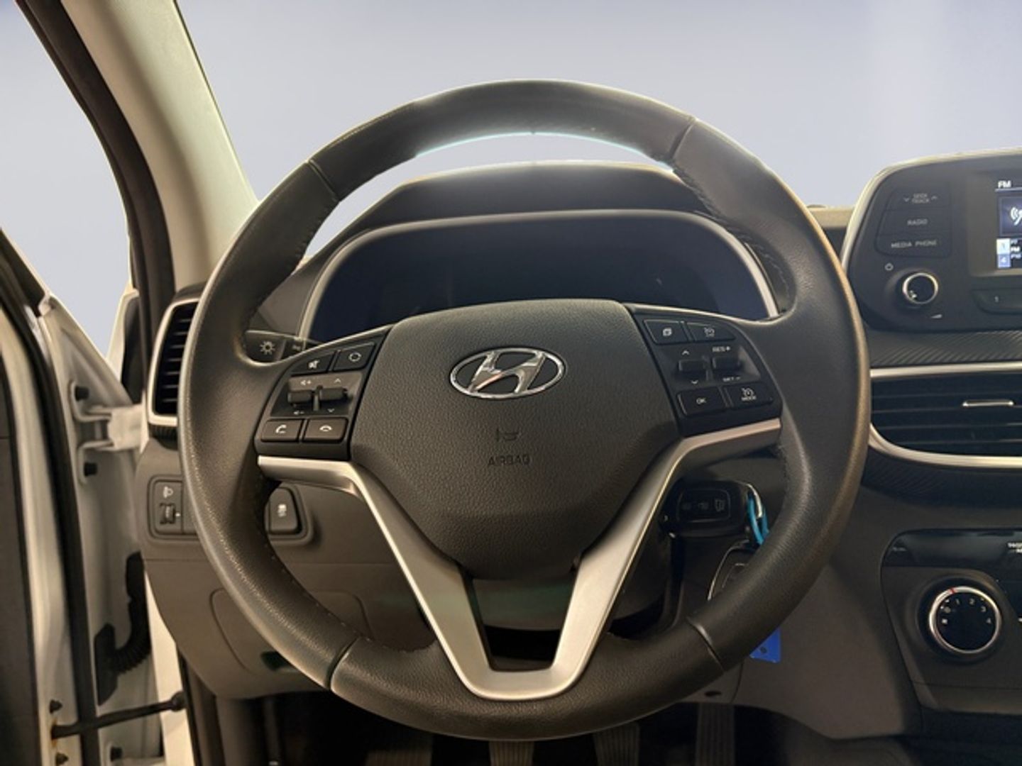 Hyundai Tucson 1.6 GDI BE Essence 4x2 97 kW (132 CV) Blanco All Terrain / Pick-up