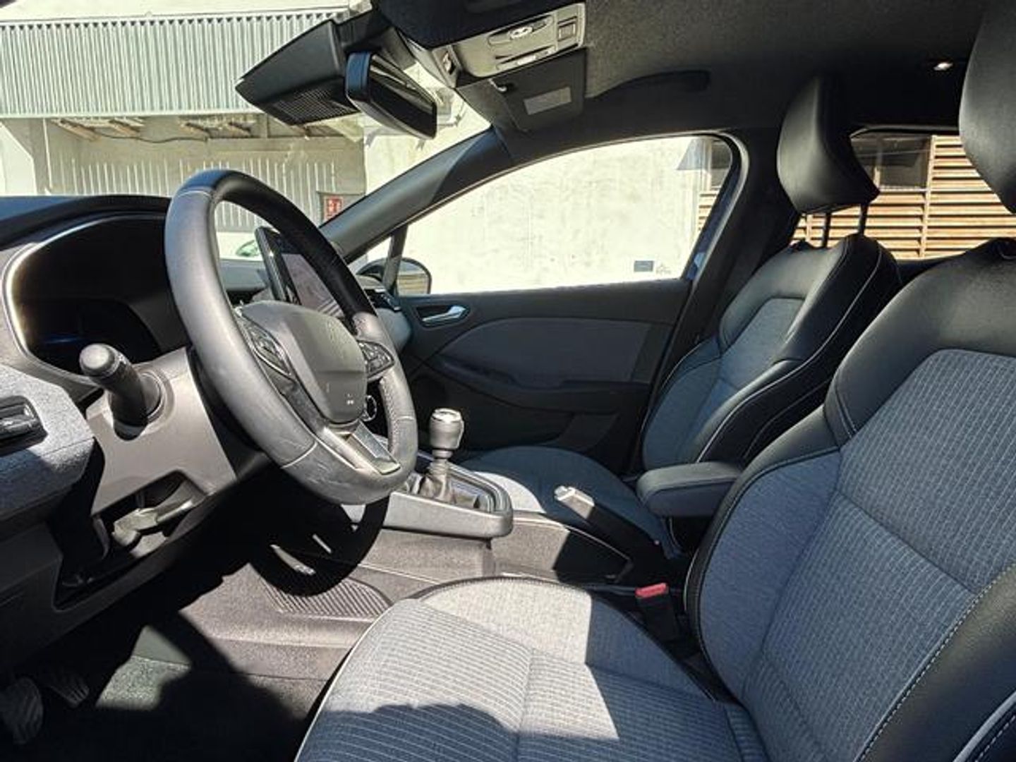 Renault Clio Techno TCe 66 kW (90 CV) Azul Sedan