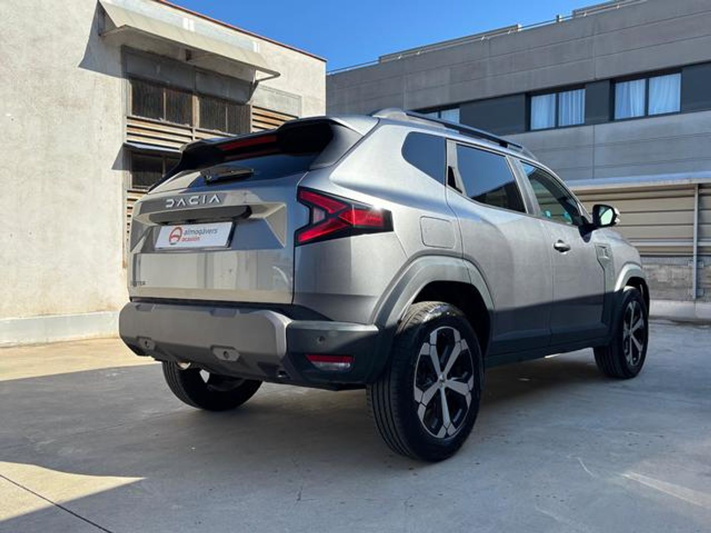 Dacia Duster Journey TCE 48v 4X2 96 kW (130 CV) Gris SUV