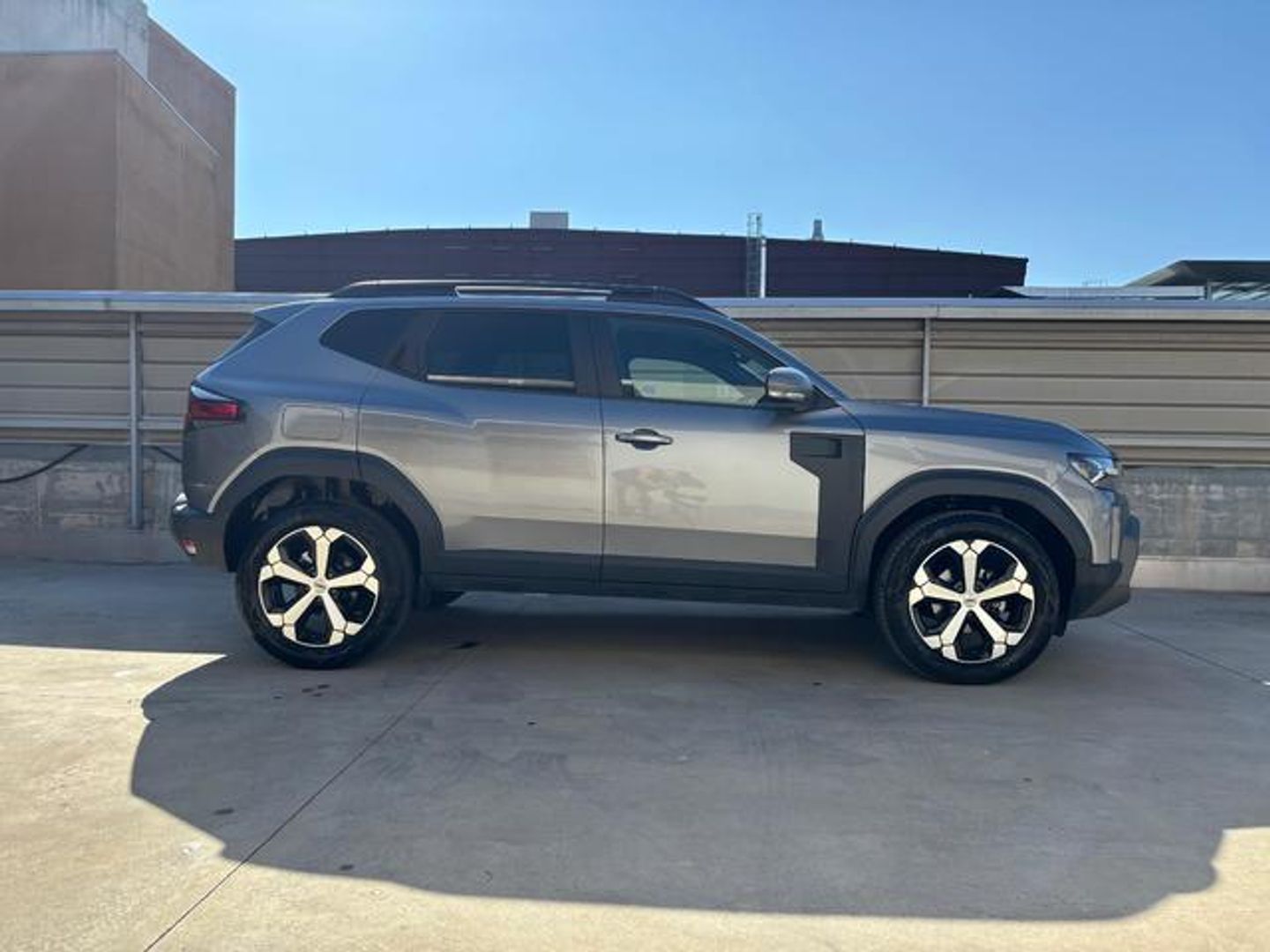 Dacia Duster Journey TCE 48v 4X2 96 kW (130 CV) Gris SUV