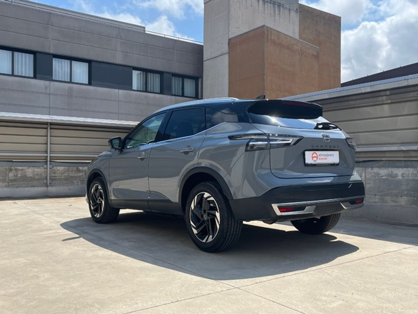 Nissan Qashqai DIG-T 140 N-Connecta 103 kW (140 CV) Gris SUV