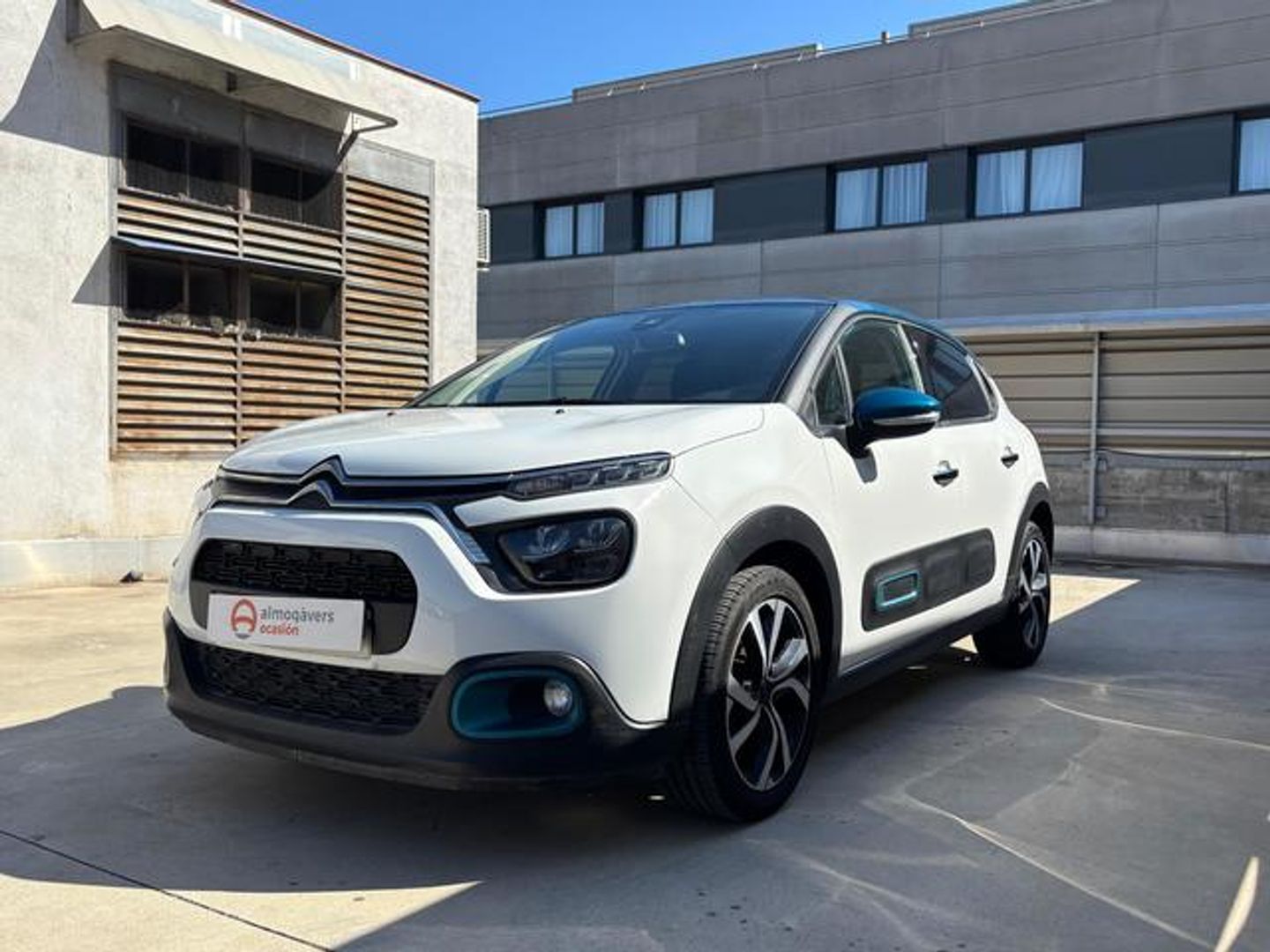 Citroen C3 PureTech 82 Shine 61 kW (83 CV) Blanco Compact