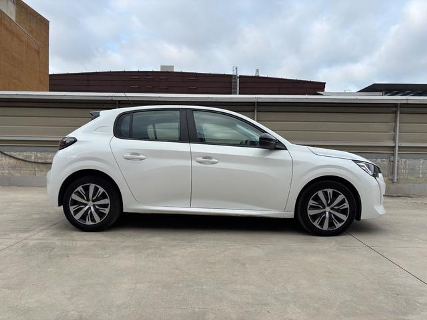 Peugeot 208 PureTech 100 Active Pack 75 kW (100 CV) Blanco Compact