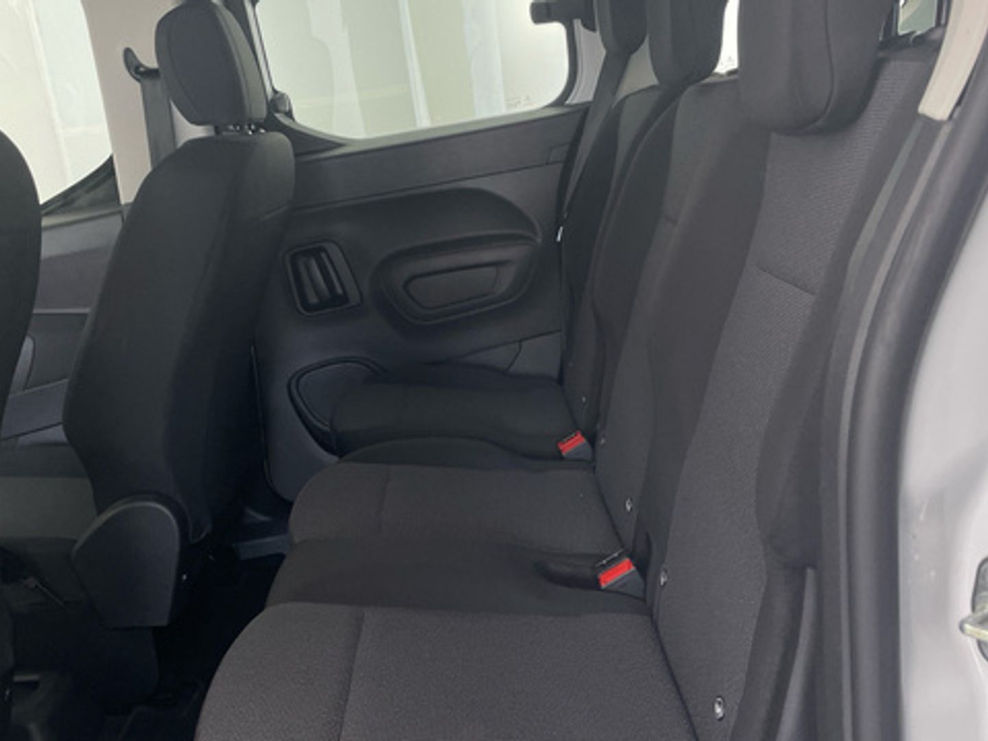 Citroen Berlingo BlueHDi 100 Talla M Live Pack 75 kW (102 CV) Blanco Minivan