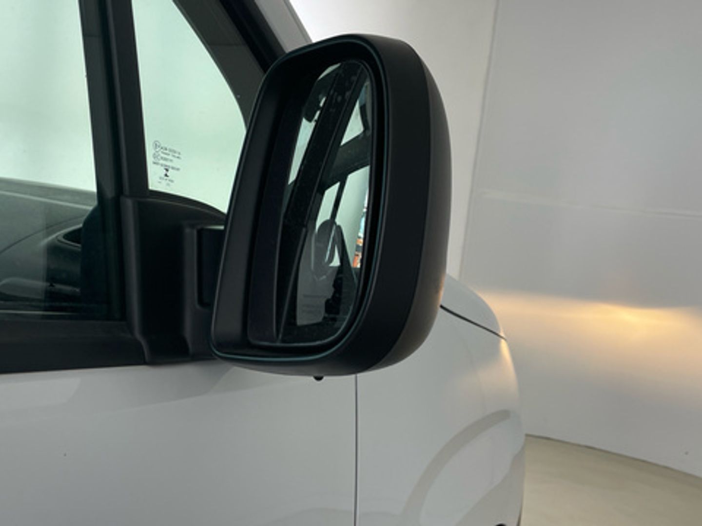 Citroen Berlingo BlueHDi 100 Talla M Live Pack 75 kW (102 CV) Blanco Minivan