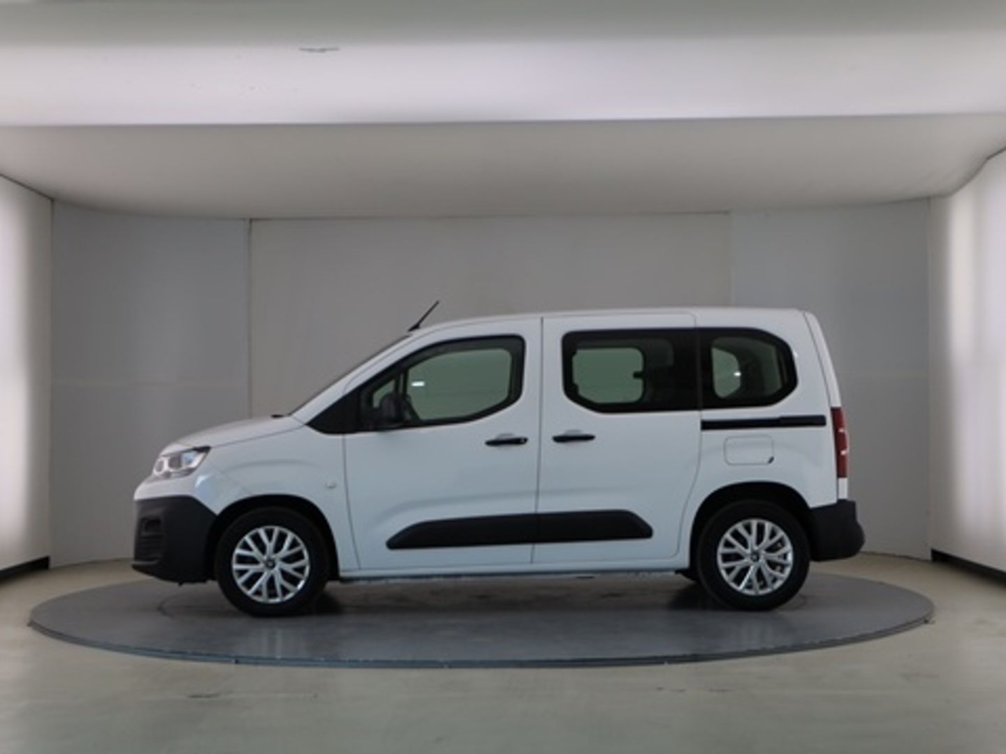 Citroen Berlingo BlueHDi 100 Talla M Live Pack 75 kW (102 CV) Blanco Minivan
