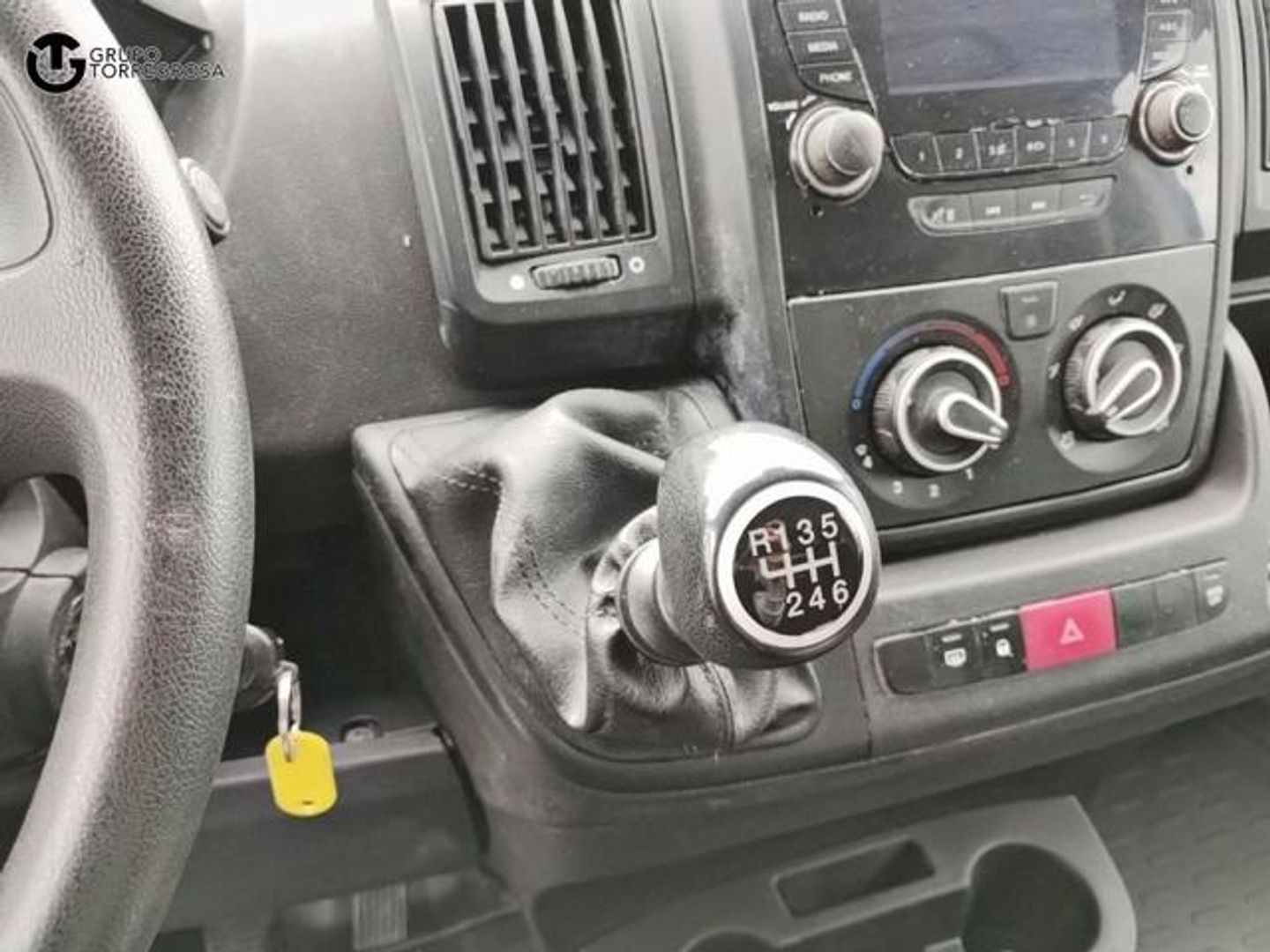 Citroen Jumper Furgon BlueHDi 120 33 L2H2 88 kW (120 CV) Blanco Industrial