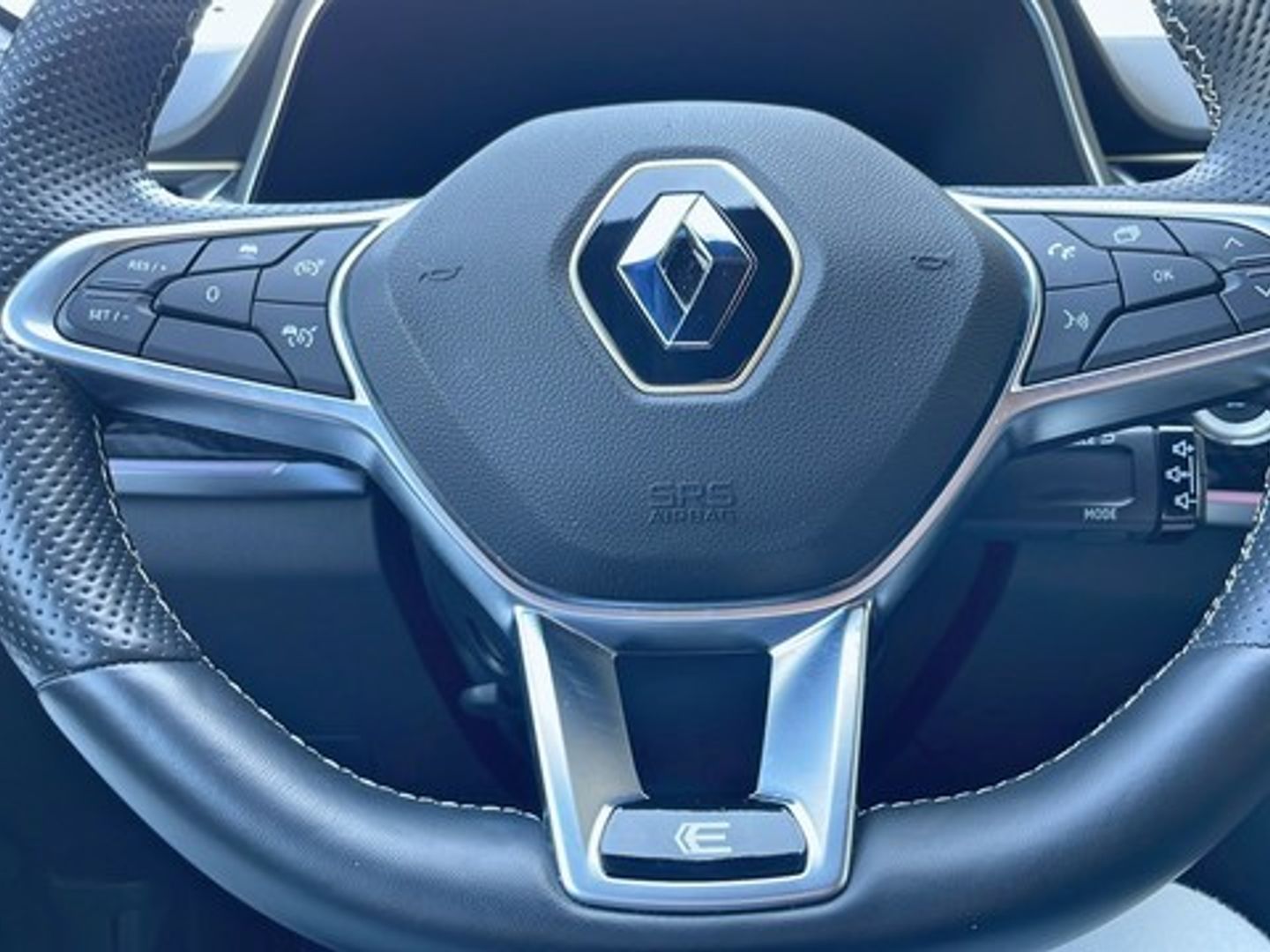 Renault Arkana E-Tech Híbrido Engineered 107 kW (145 CV) Gris SUV