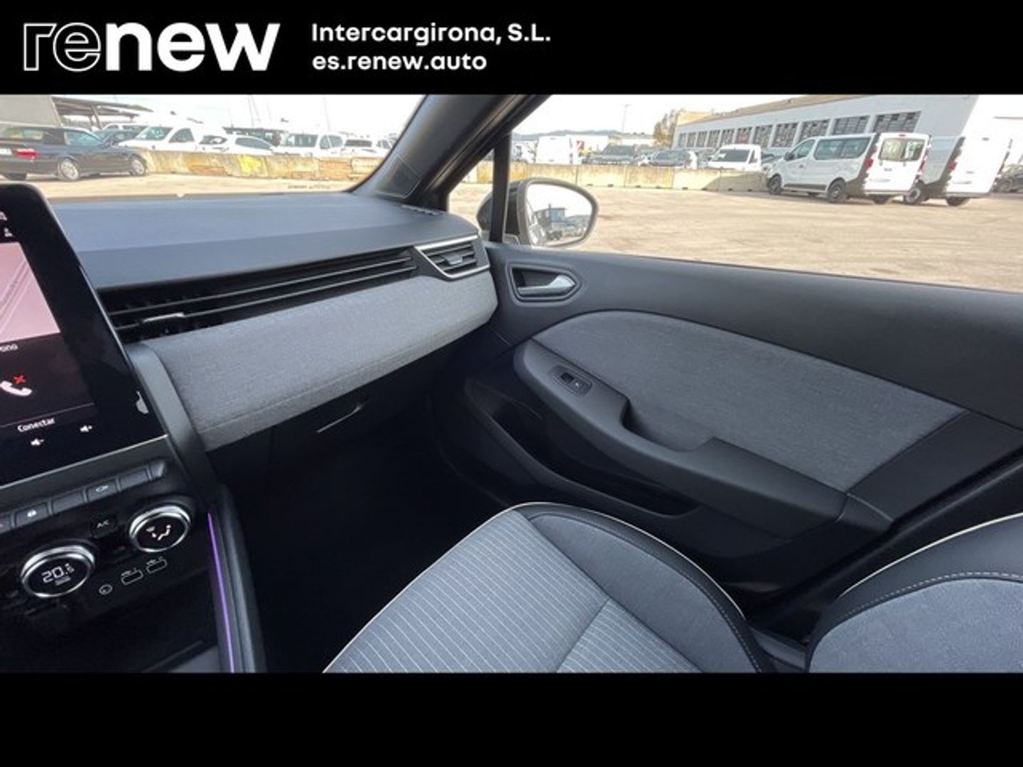 Renault Clio Techno TCe 66 kW (90 CV) Gris Sedan