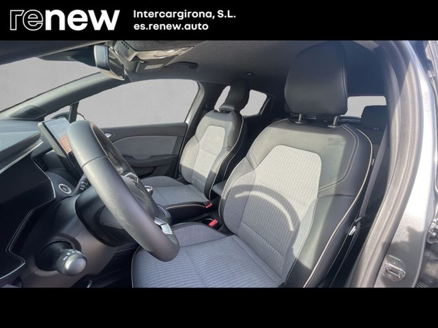 Renault Clio Techno TCe 66 kW (90 CV) Gris Sedan