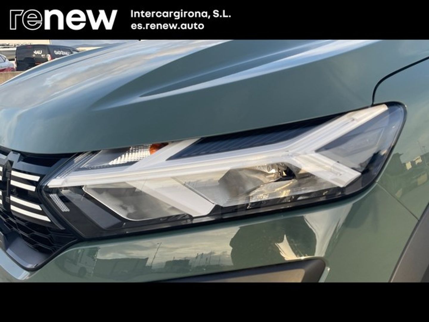 Dacia Jogger Expression TCe 7 plazas 81 kW (110 CV) Verde Familiar