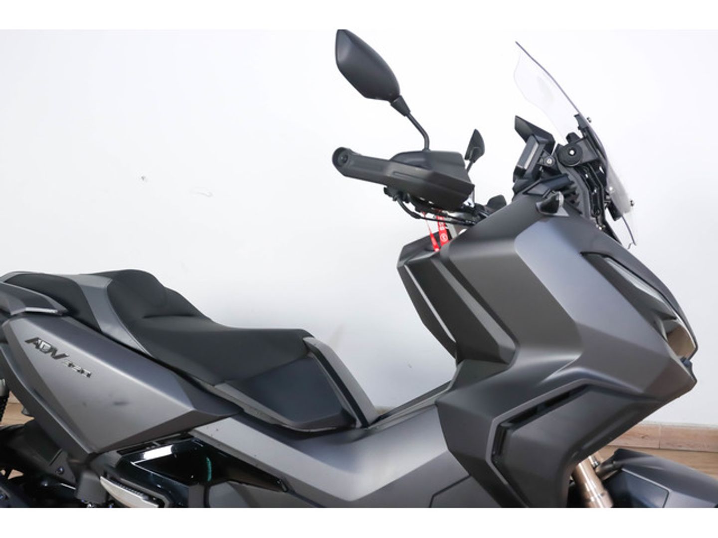 Honda ADV350 Gris Motorcycle