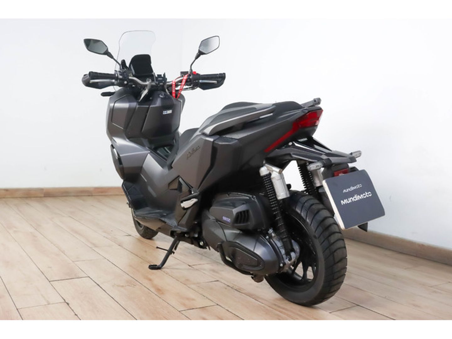 Honda ADV350 Gris Motorcycle