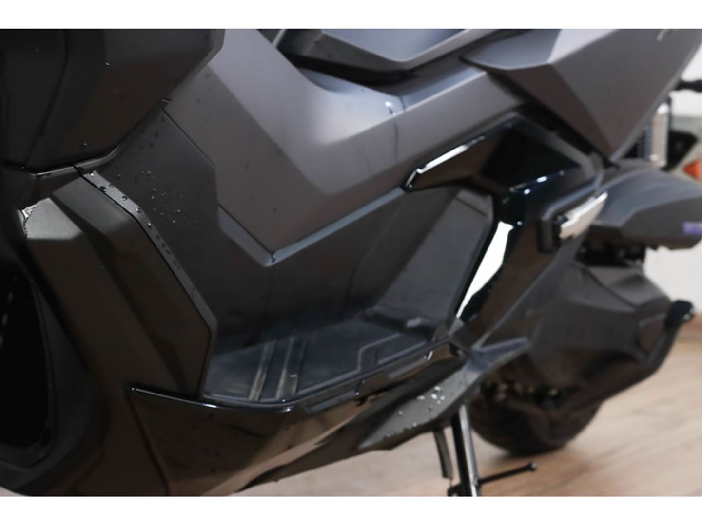 Honda ADV350 Gris Motorcycle