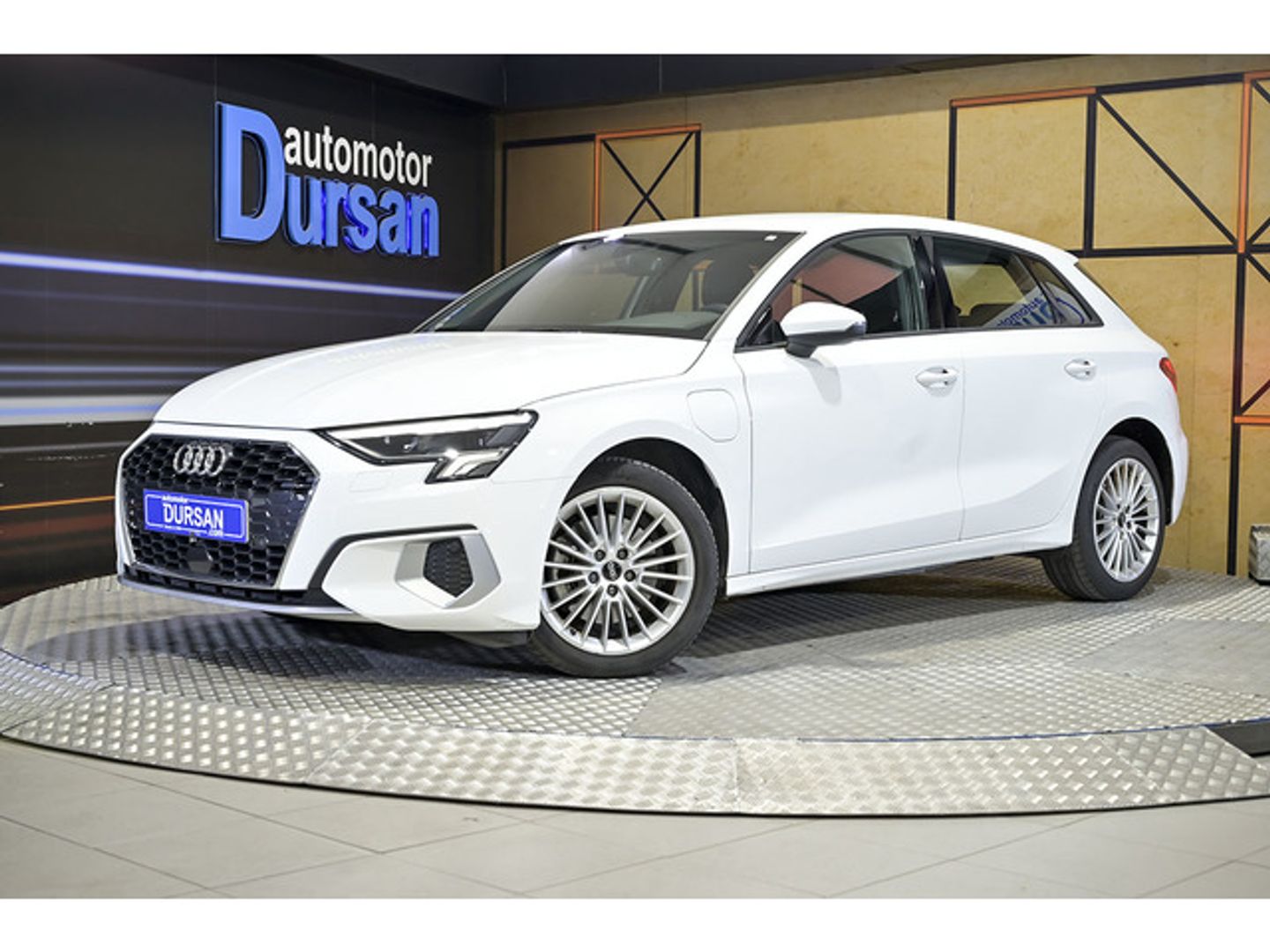 Audi A3 Sportback TFSIe Advanced 40 TFSI e 150 kW (204 CV) S tronic Blanco Compact