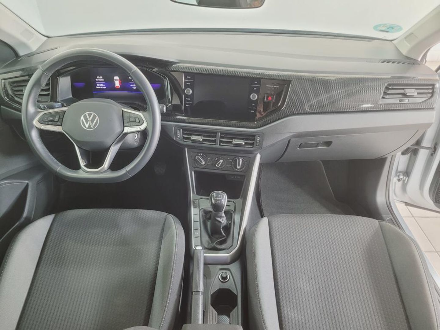 Volkswagen Polo Life 1.0 TSI 70 kW (95 CV) Gris Plata Compact