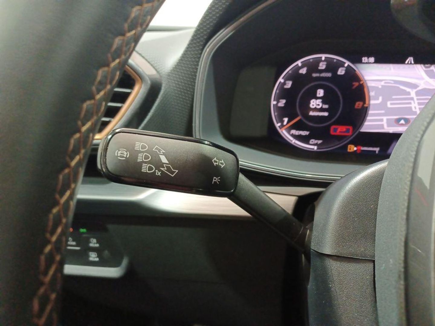 CUPRA León 1.5 eTSI Tech Edition DSG 110 kW (150 CV) Rojo SUV