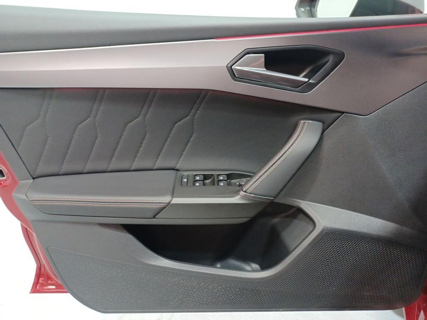 CUPRA León 1.5 eTSI Tech Edition DSG 110 kW (150 CV) Rojo SUV