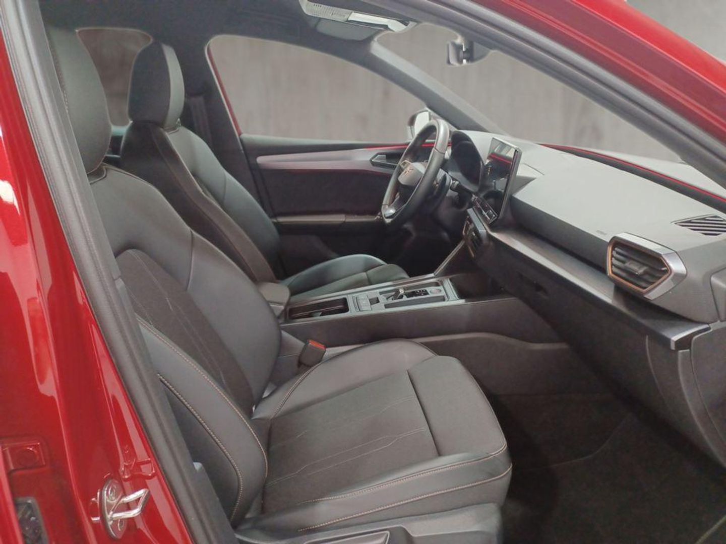 CUPRA León 1.5 eTSI Tech Edition DSG 110 kW (150 CV) Rojo SUV