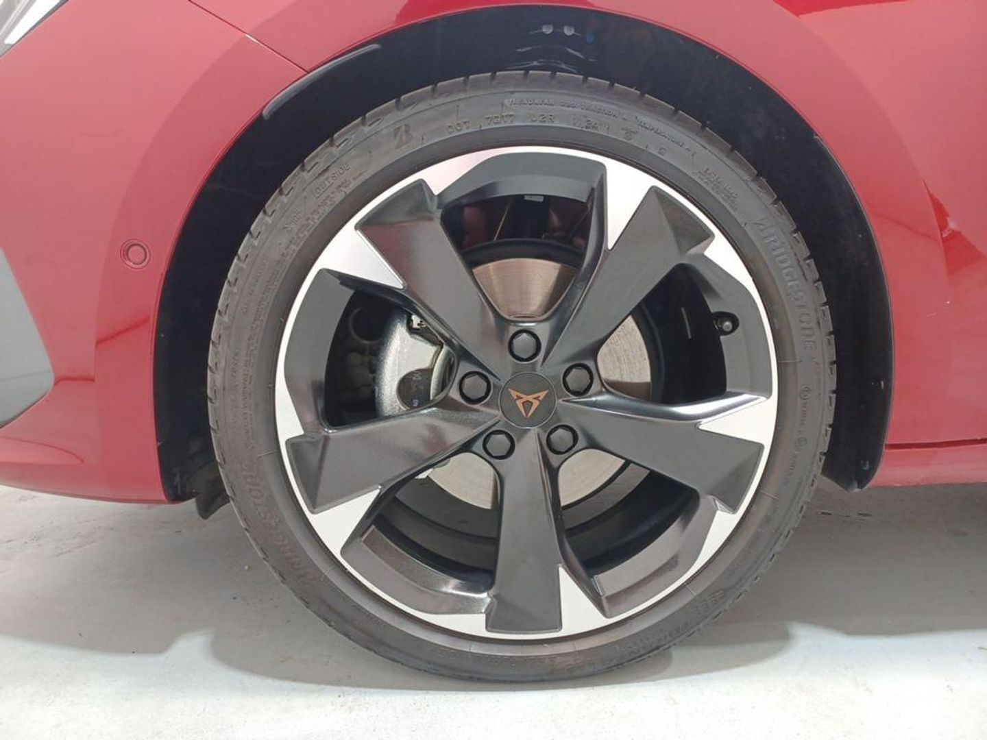 CUPRA León 1.5 eTSI Tech Edition DSG 110 kW (150 CV) Rojo SUV