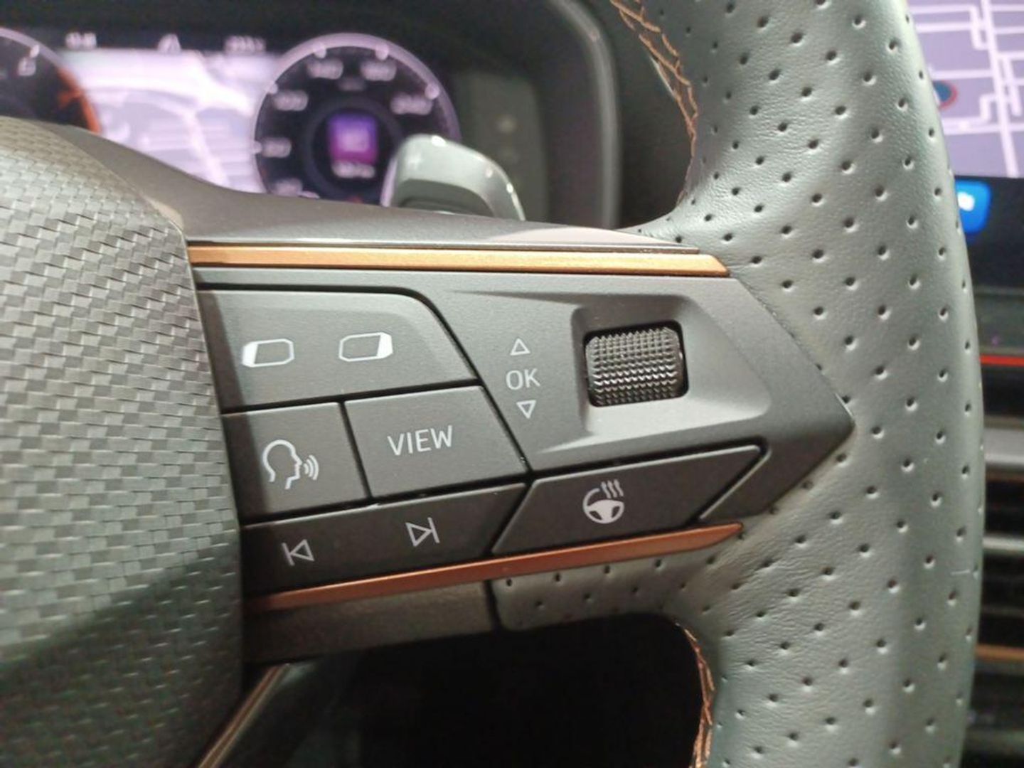 CUPRA León 1.5 eTSI Tech Edition DSG 110 kW (150 CV) Rojo SUV