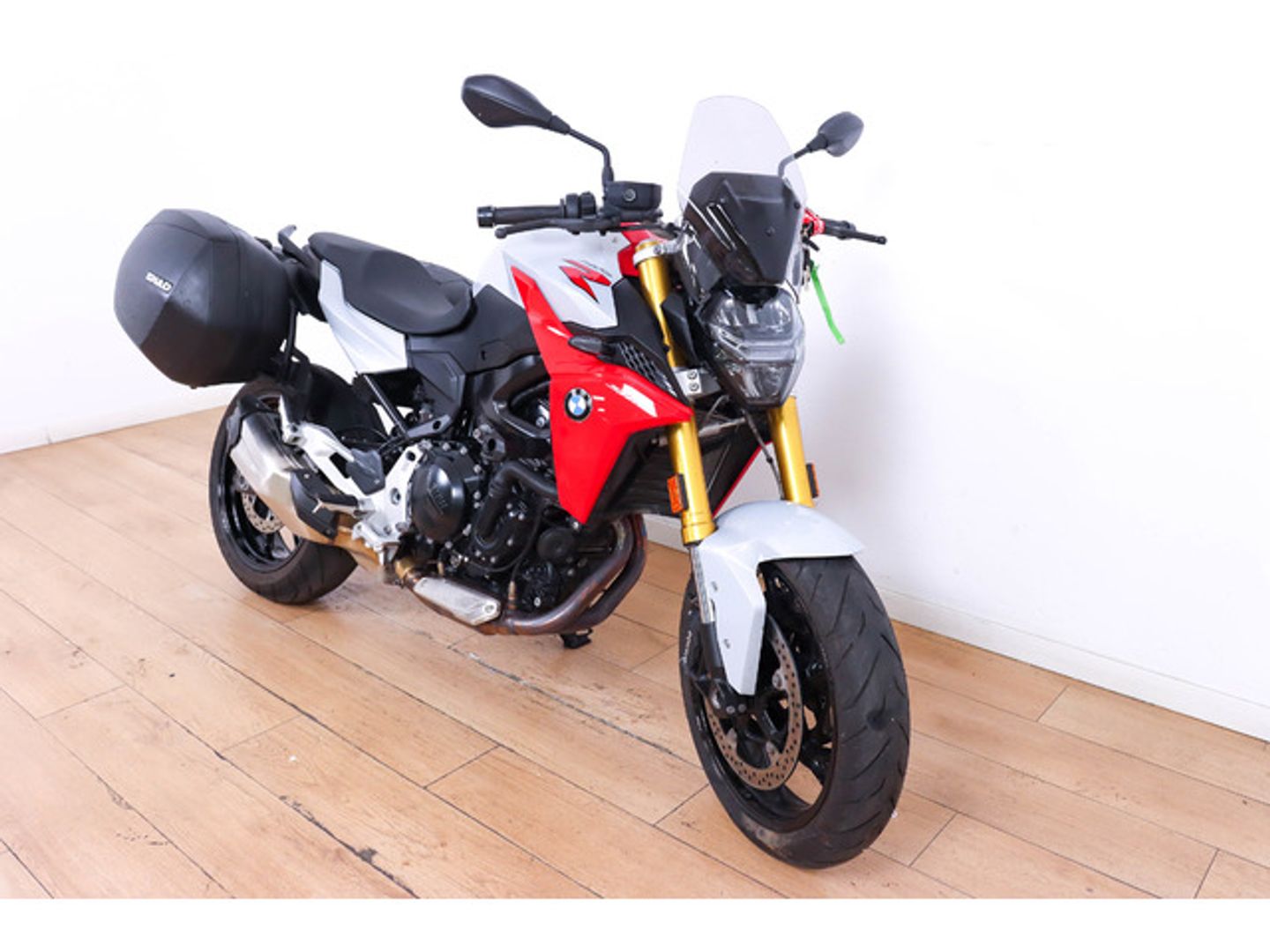 BMW Motorrad F 900 R Blanco Motorcycle