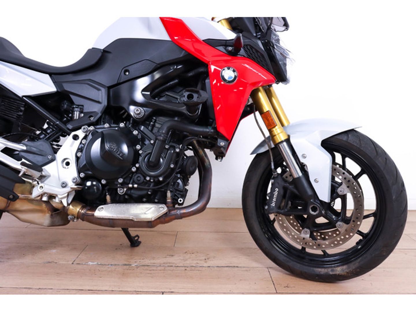 BMW Motorrad F 900 R Blanco Motorcycle