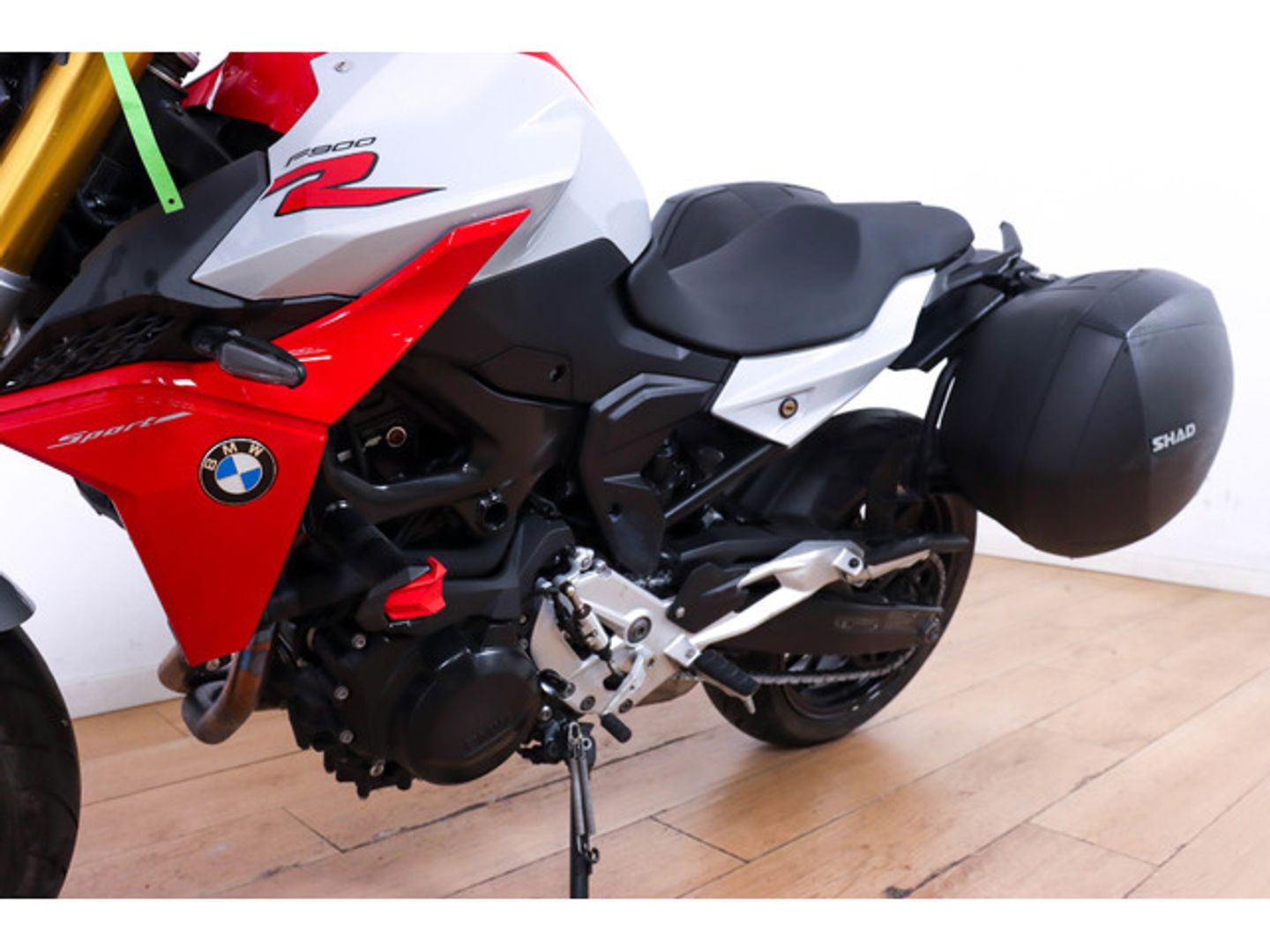 BMW Motorrad F 900 R Blanco Motorcycle