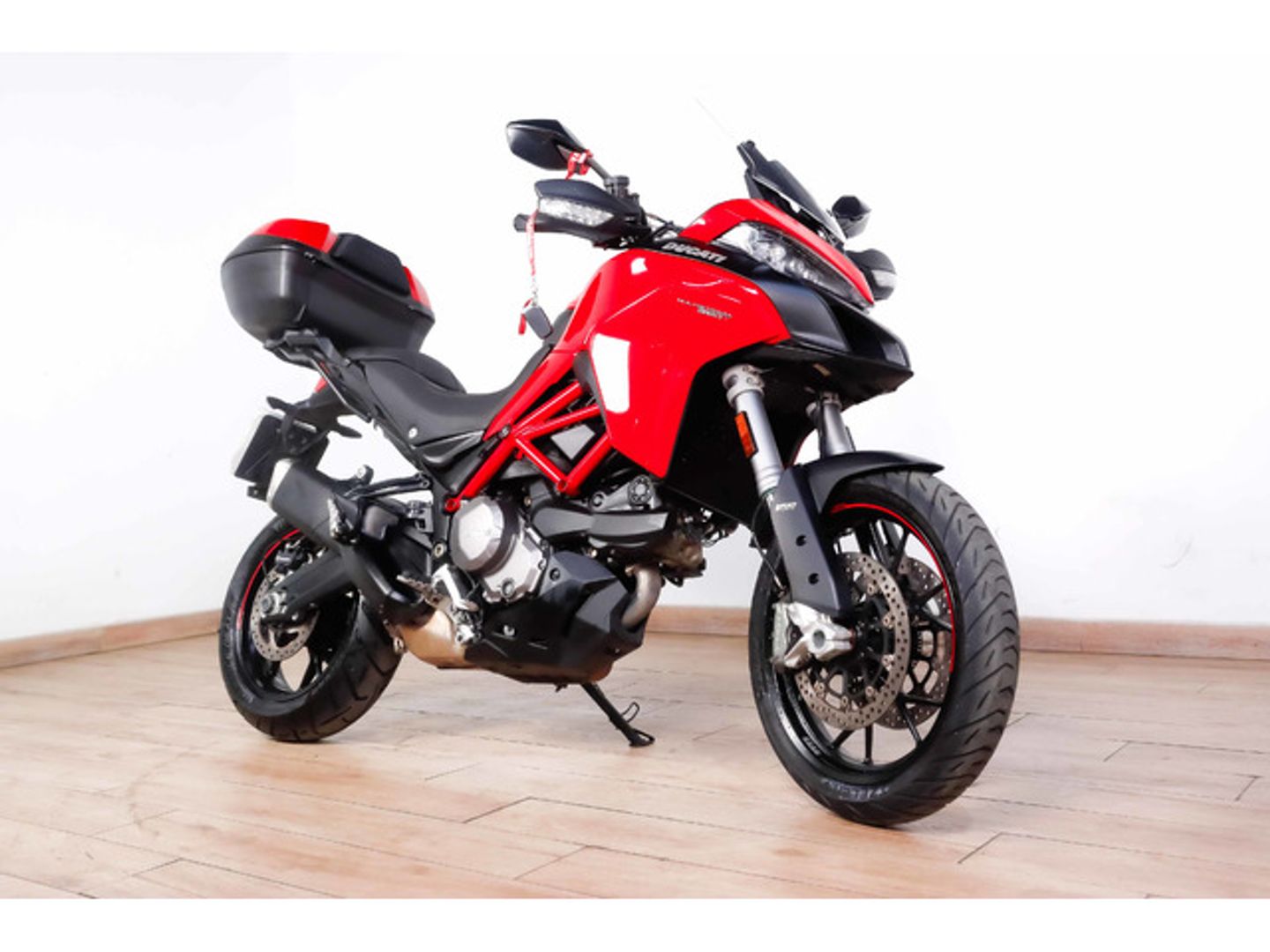Ducati Multistrada 950 S Rojo Motorcycle