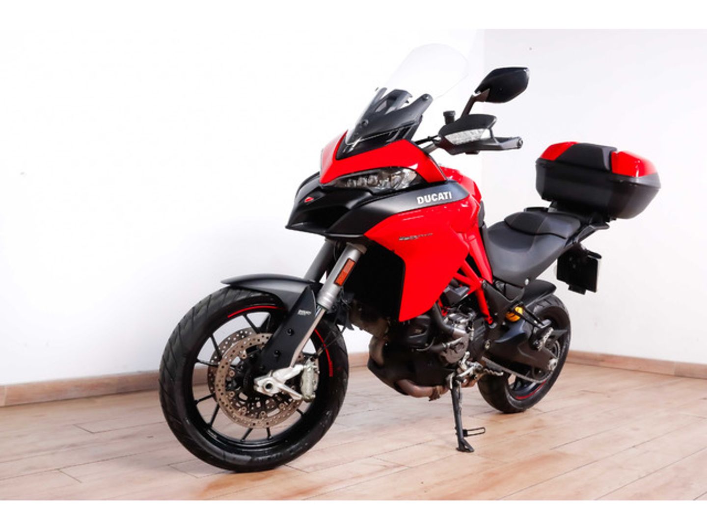 Ducati Multistrada 950 S Rojo Motorcycle