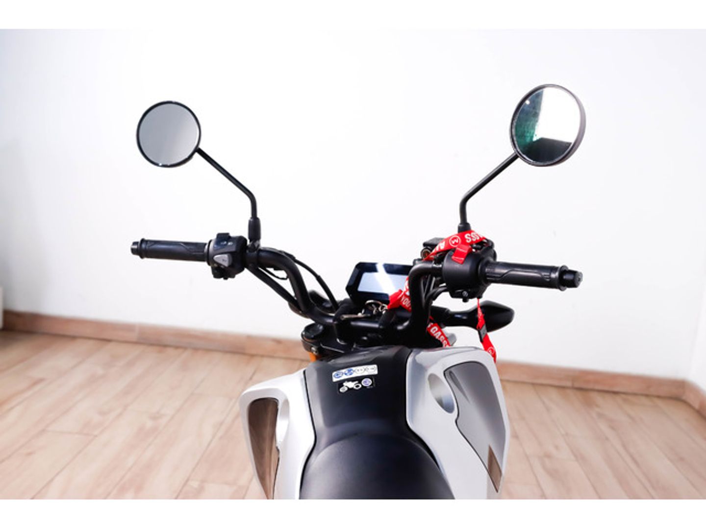 Honda MSX125 Gris Plata Motorcycle