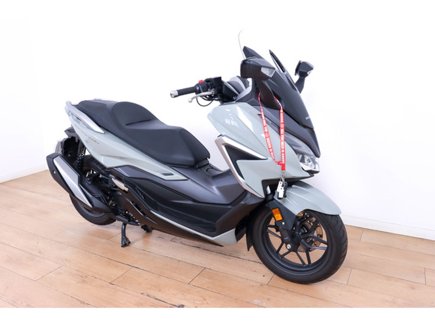 Honda Forza 350 Gris Motorcycle