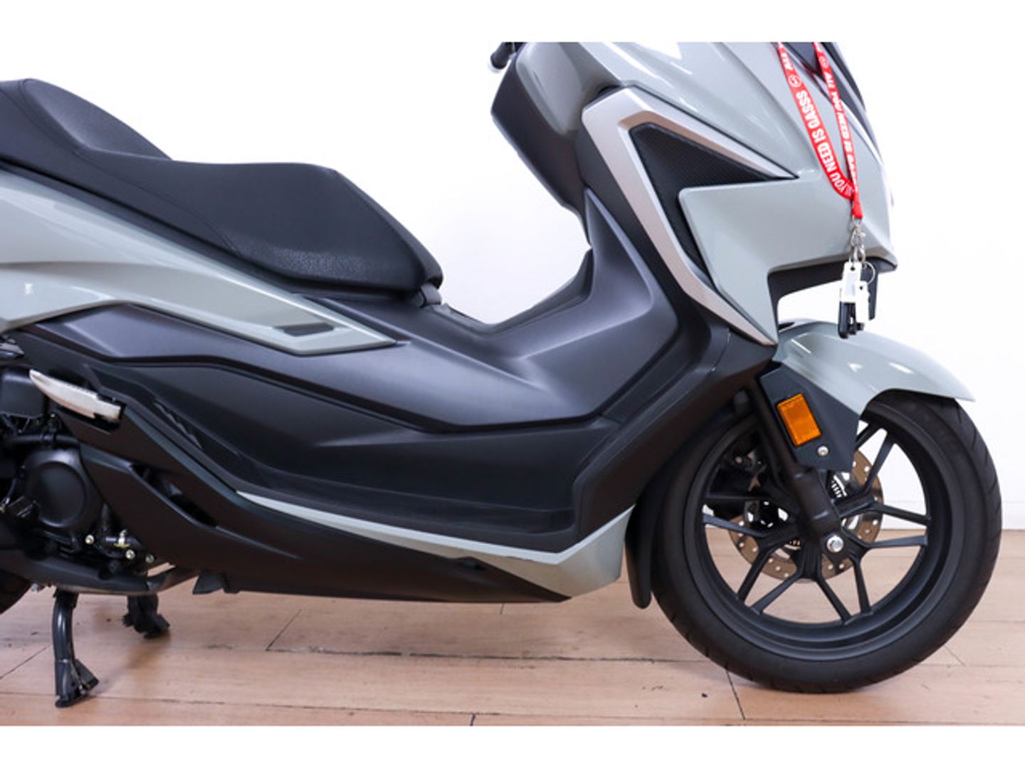 Honda Forza 350 Gris Motorcycle