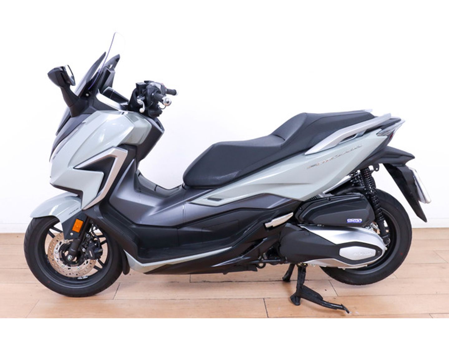 Honda Forza 350 Gris Motorcycle