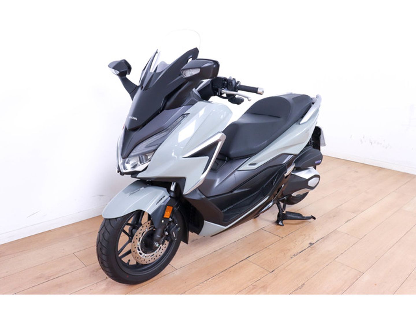 Honda Forza 350 Gris Motorcycle