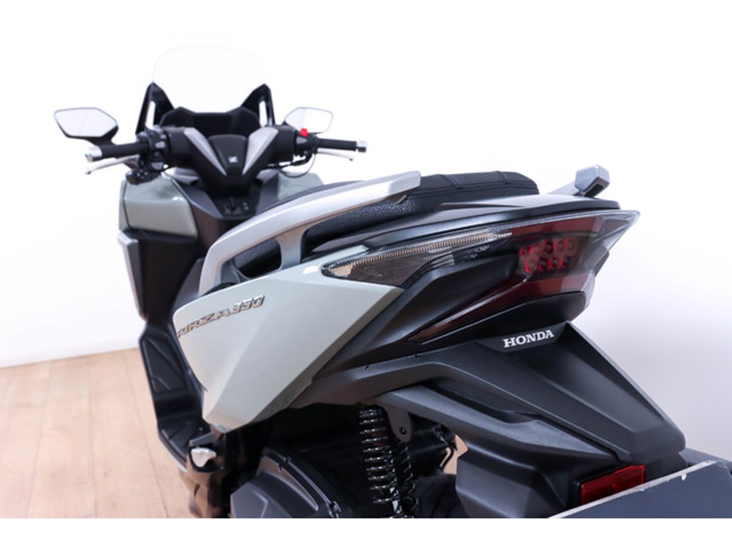 Honda Forza 350 Gris Motorcycle