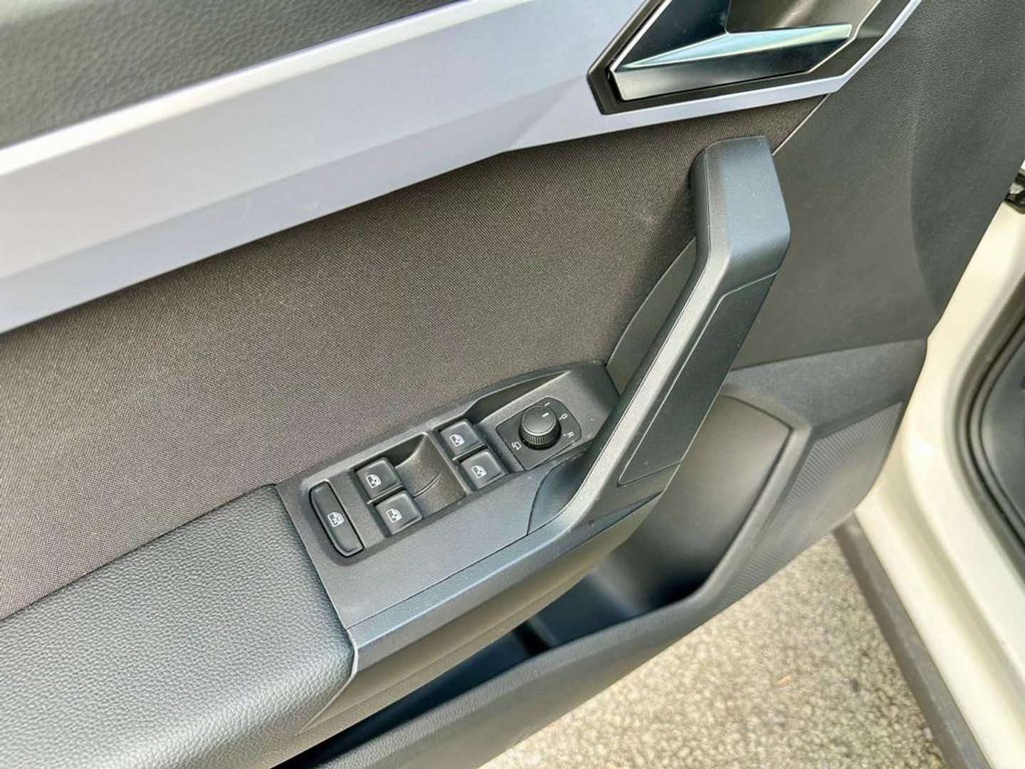 SEAT Arona 1.0 TSI FR XM 85 kW (115 CV) Negro SUV