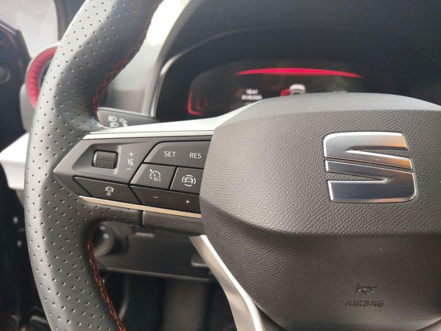 SEAT Arona 1.0 TSI FR XM 85 kW (115 CV) Negro SUV