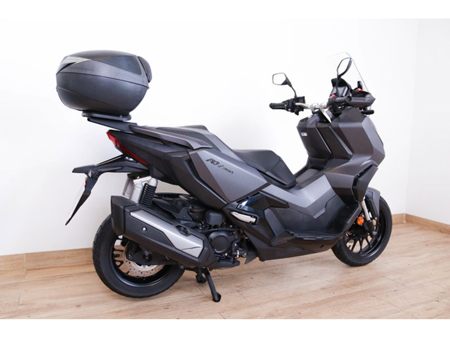 Honda ADV350 Gris Motorcycle